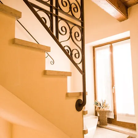 Le Finestre Su Borghetto Гостевой дом