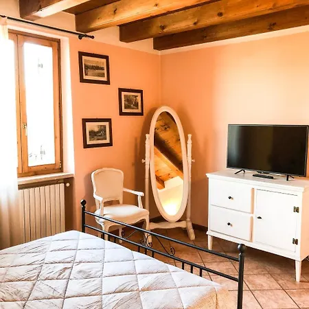 بيت ضيافة Le Finestre Su Borghetto