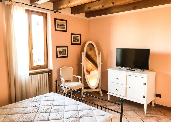 Le Finestre Su Borghetto Pensjonat 4*